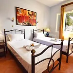 בית נופש Jazz Rock With Large Private Pool גאוביה