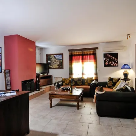 Jazz Rock With Large Private Pool * Γουβιά