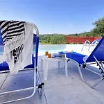 Jazz Rock With Large Private Pool Γουβιά